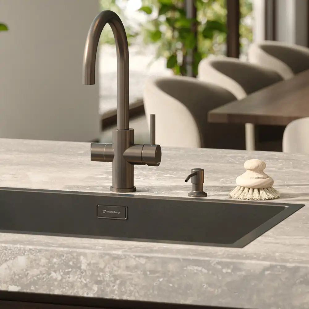 Diskho och diskmedelspump i samma färg